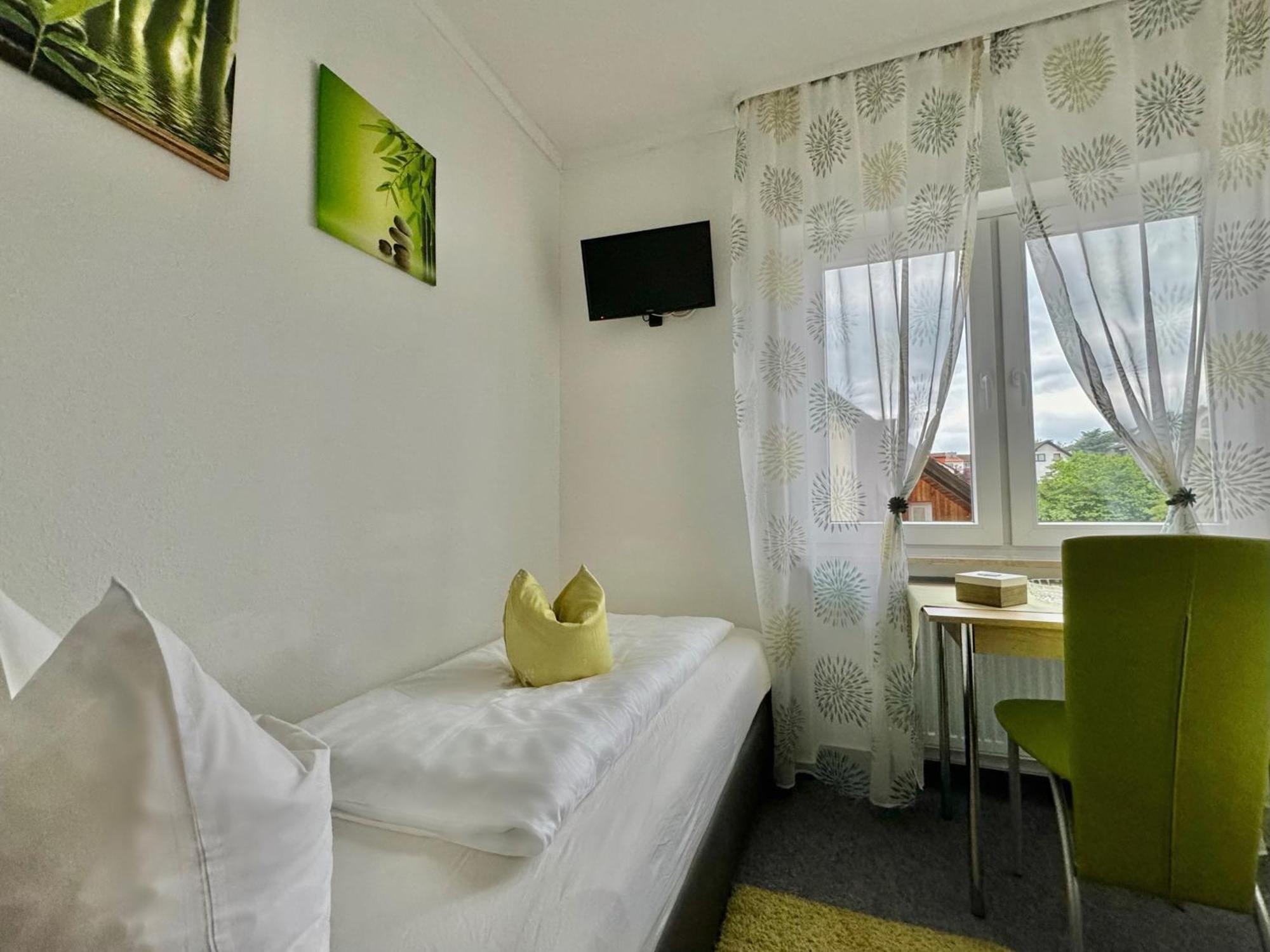 Fruehstueckspension Zur Krone Bad Endbach Εξωτερικό φωτογραφία